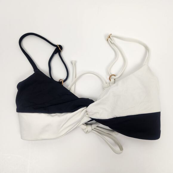 L*Space Ringo Bikini Top in Black & Cream Size Small NWT Adjustable - Picture 2 of 5